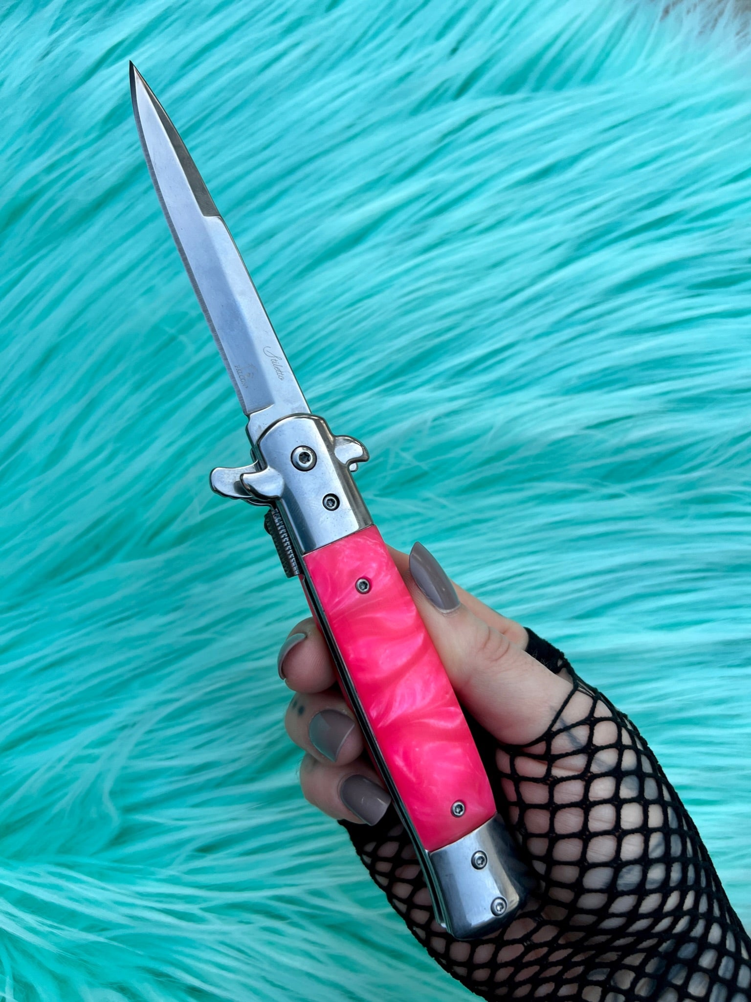 Nineve Stiletto Knife - Blades For Babes - Spring Assisted - 2