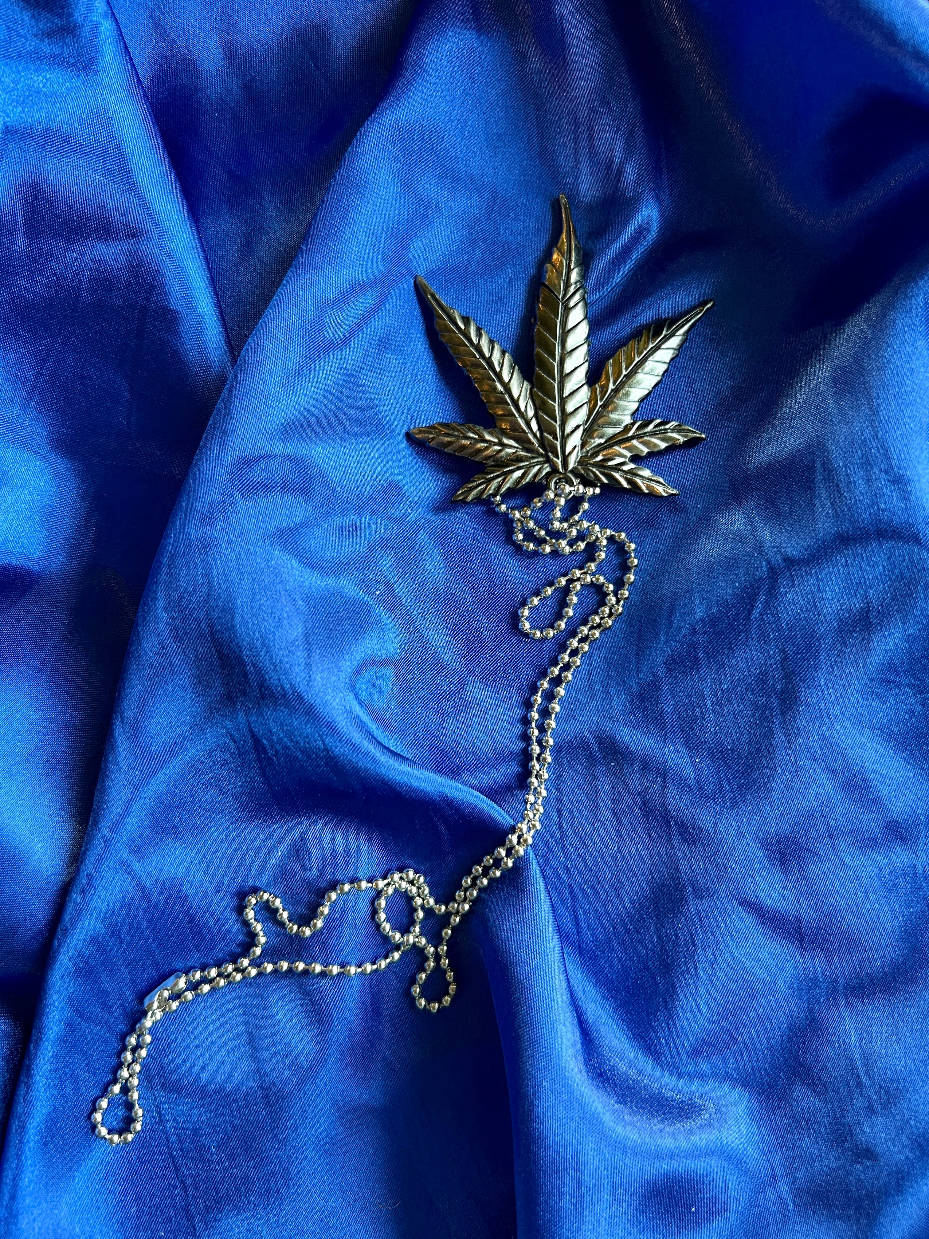 Hemp Queen Necklace Knife - Blades For Babes - Fixed Blade - 5