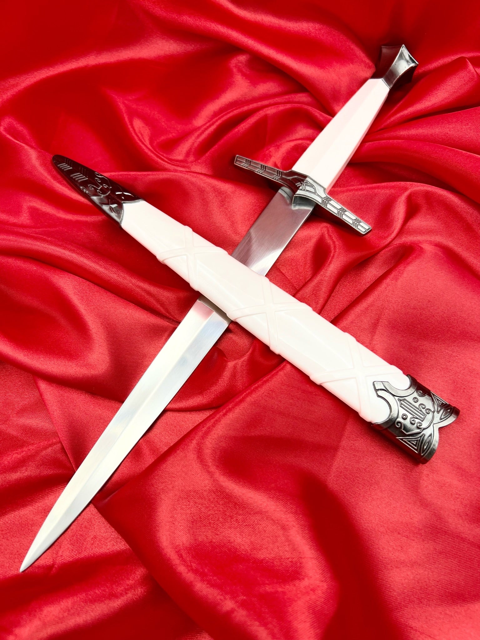 White Witcher Dagger - Blades For Babes - Fixed Blade - 2