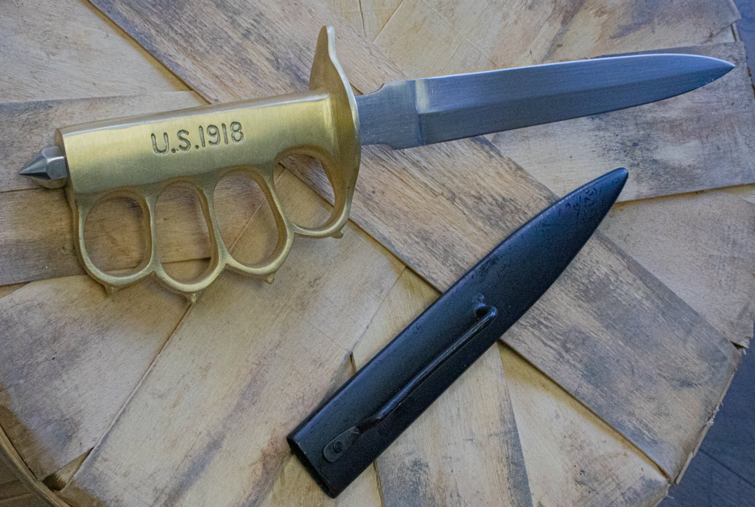 Golden Ticket Trench Knife - Blades For Babes - Fixed Blade - 3