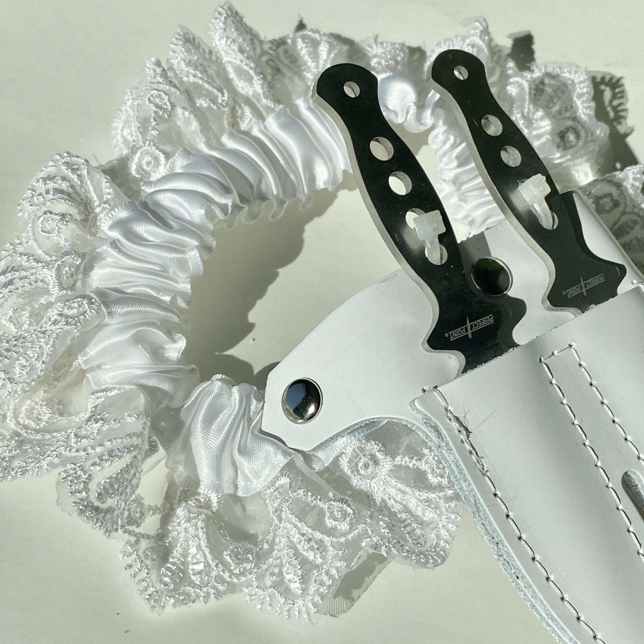 Leather & Lace Garter Knife - White - Blades For Babes - Throwers - 5